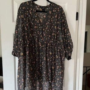 Torrid size 3 hi-lo blouse, floral